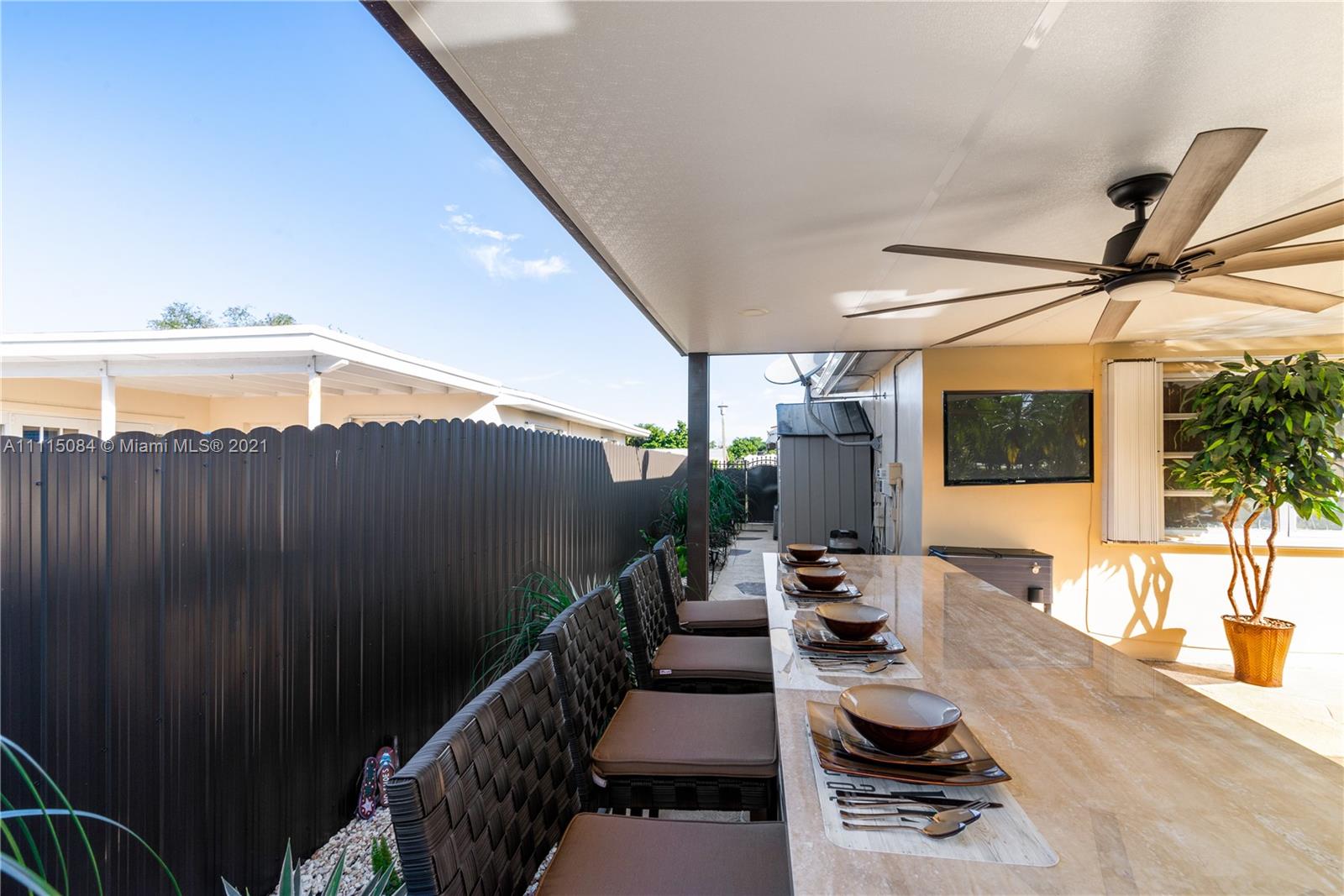 PASADENA LAKES WEST - Residential