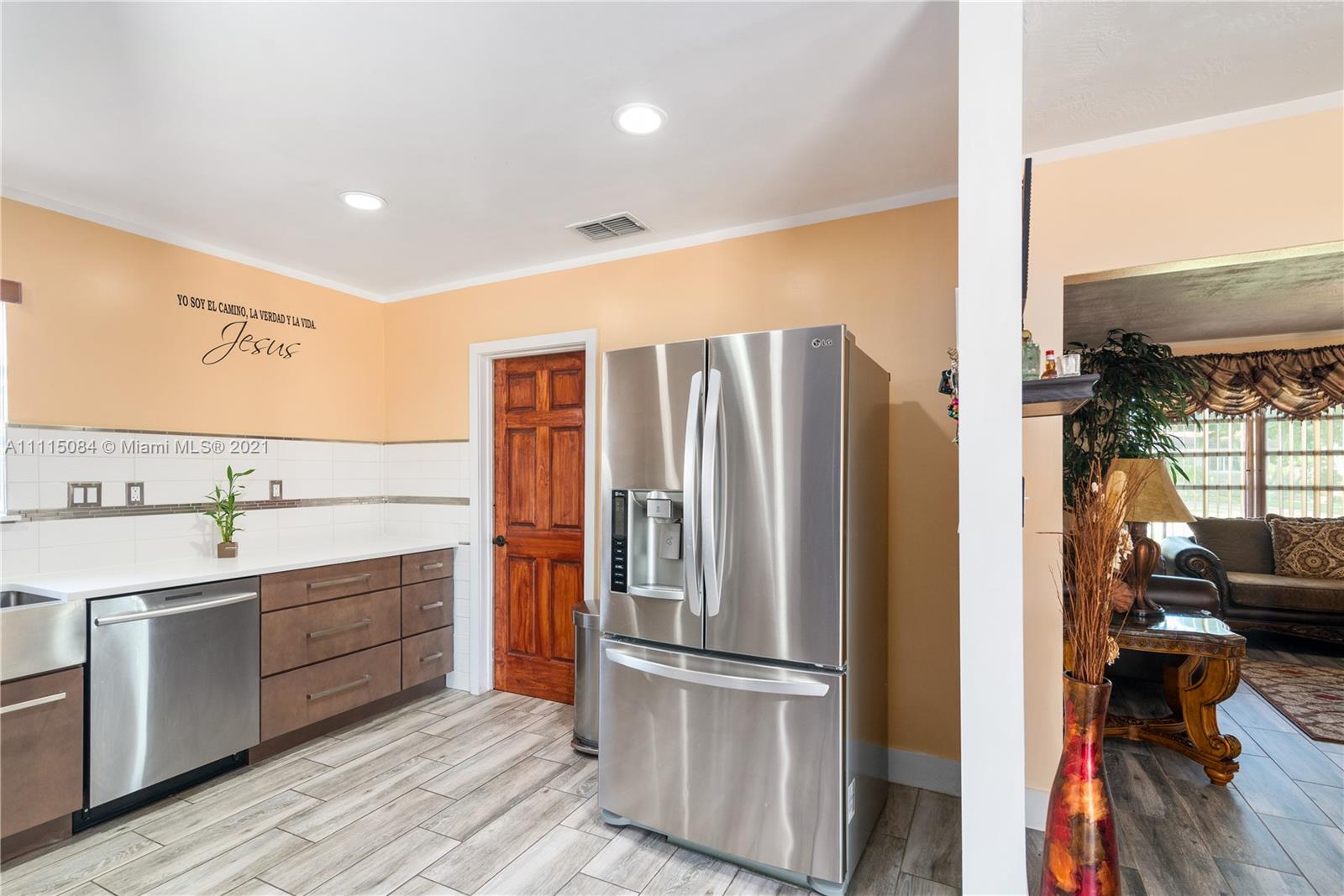 PASADENA LAKES WEST - Residential