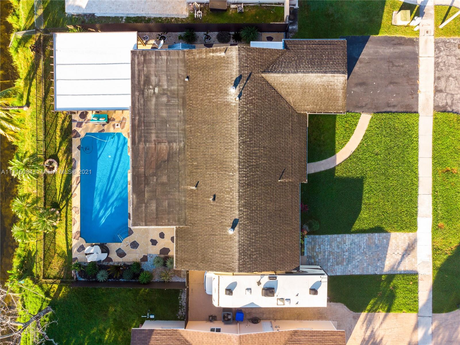 PASADENA LAKES WEST - Residential