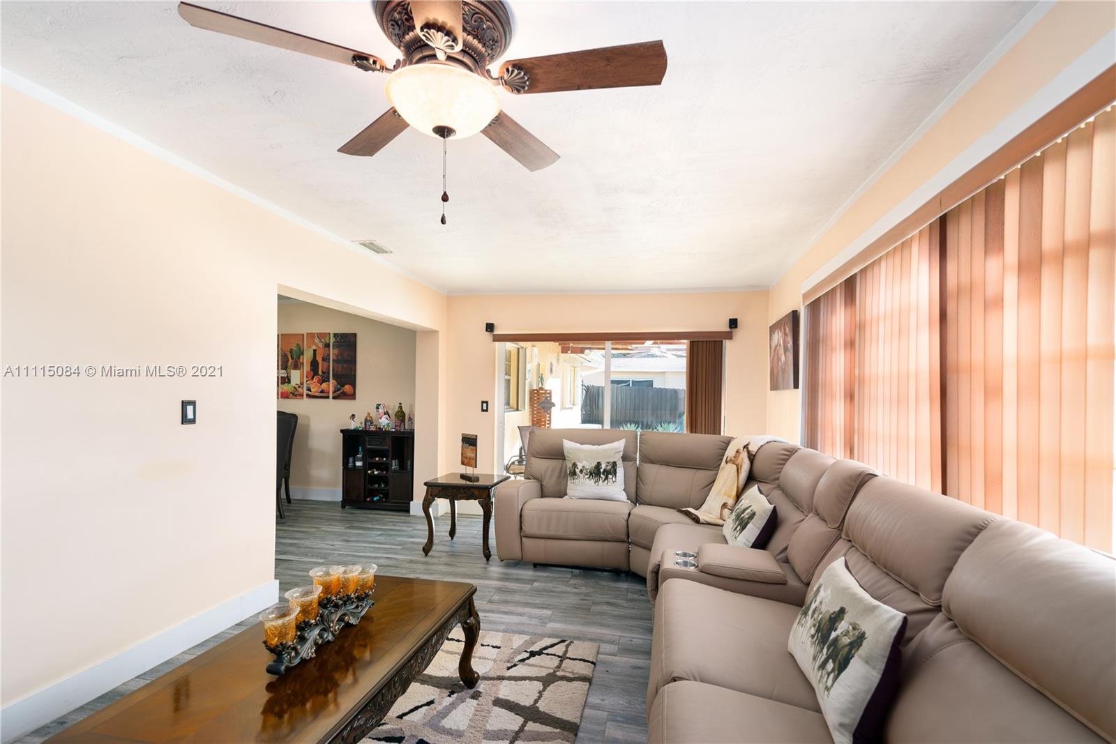 PASADENA LAKES WEST - Residential