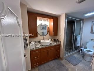 WINSTON TOWERS 600 CONDO - Residential