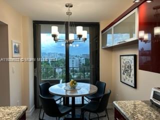 WINSTON TOWERS 600 CONDO - Residential