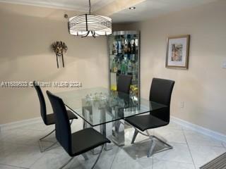 WINSTON TOWERS 600 CONDO - Residential