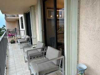 WINSTON TOWERS 600 CONDO - Residential