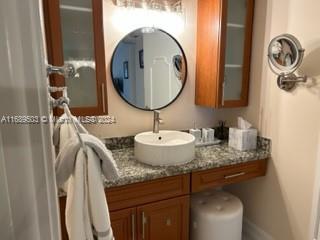 WINSTON TOWERS 600 CONDO - Residential