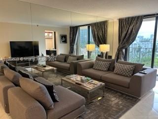 WINSTON TOWERS 600 CONDO - Residential