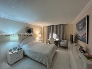 WINSTON TOWERS 600 CONDO - Residential