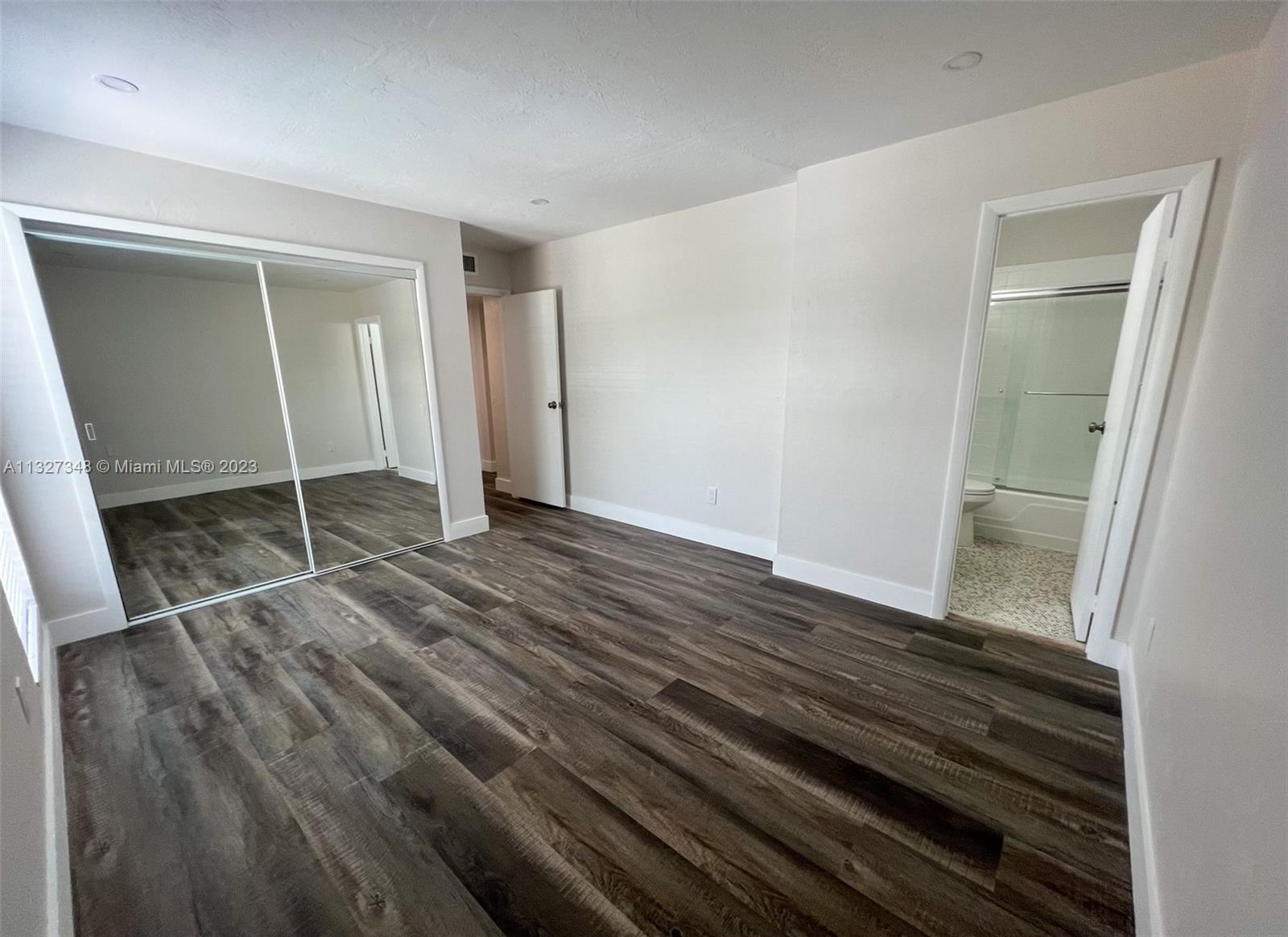 KENDALL ACRES CONDO BLDG - Residential