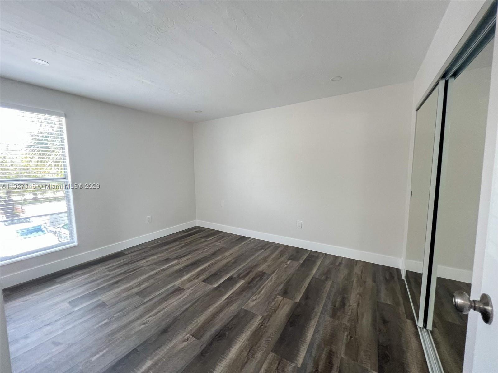 KENDALL ACRES CONDO BLDG - Residential