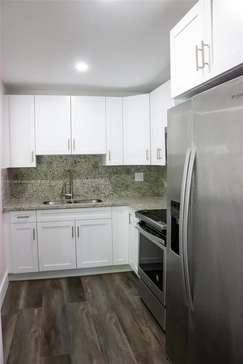 KENDALL ACRES CONDO BLDG - Residential