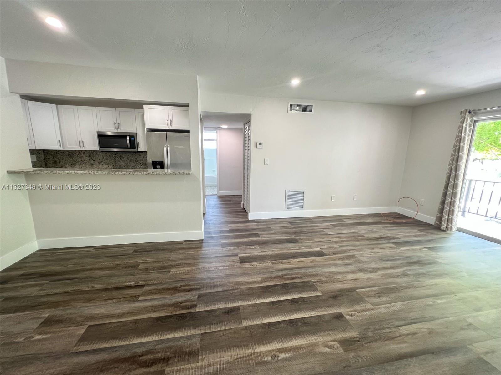 KENDALL ACRES CONDO BLDG - Residential