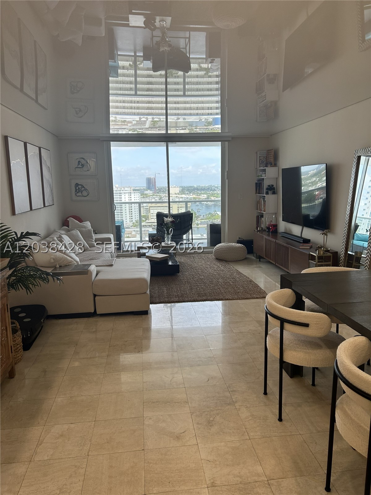 LA MER ESTATES SOUTH COND - Residential Lease