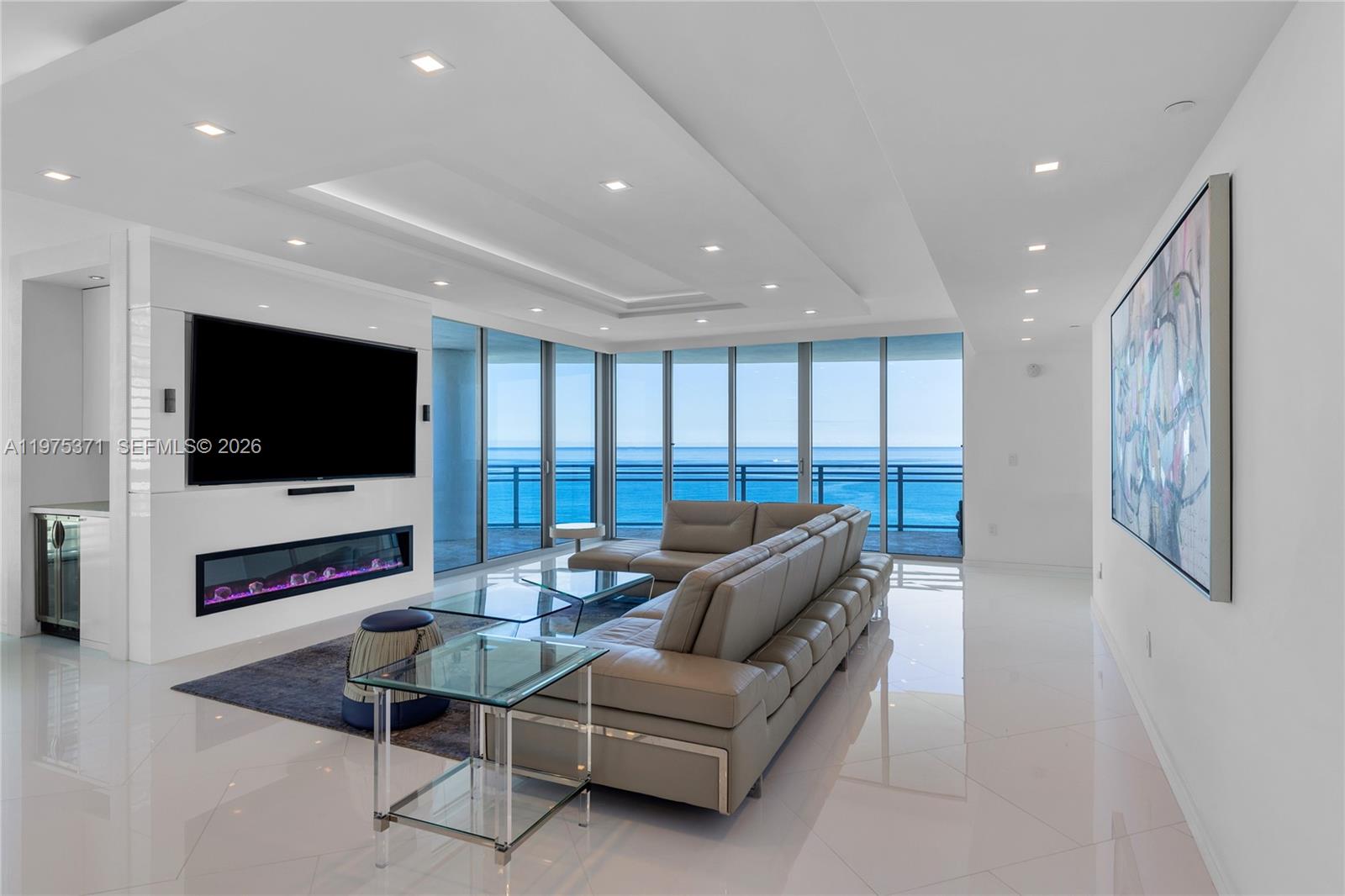 DIPLOMAT OCEANFRONT RESID - Residential