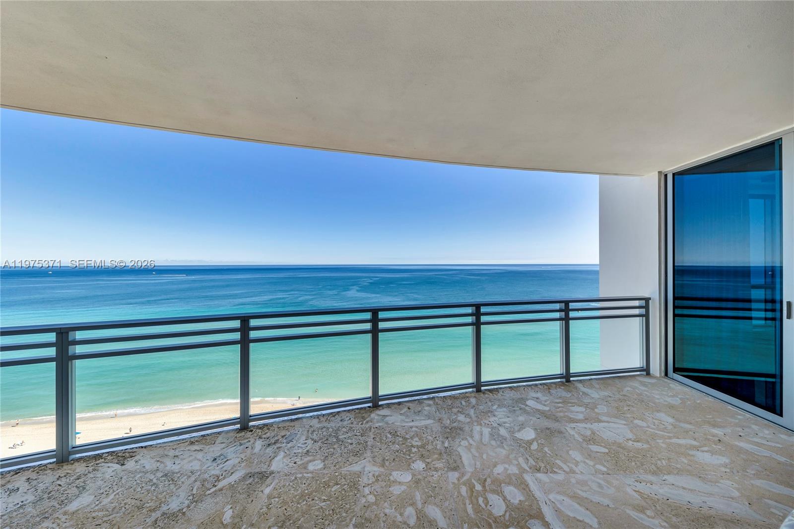 DIPLOMAT OCEANFRONT RESID - Residential