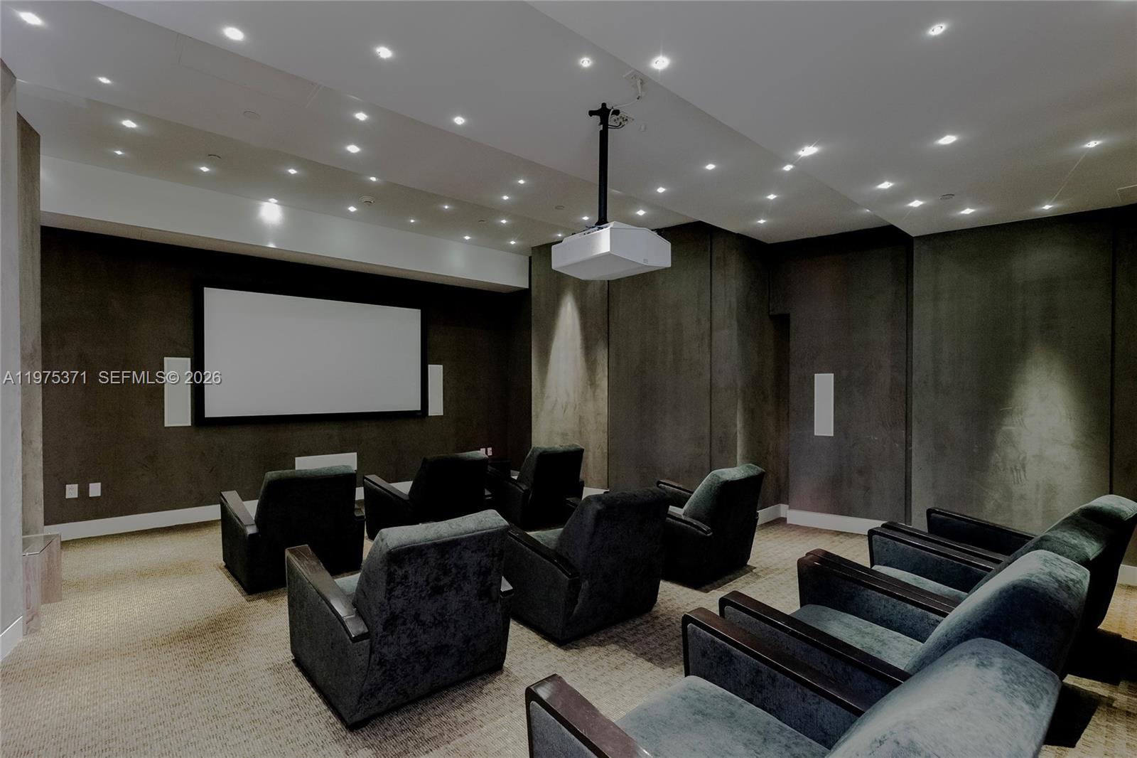 DIPLOMAT OCEANFRONT RESID - Residential