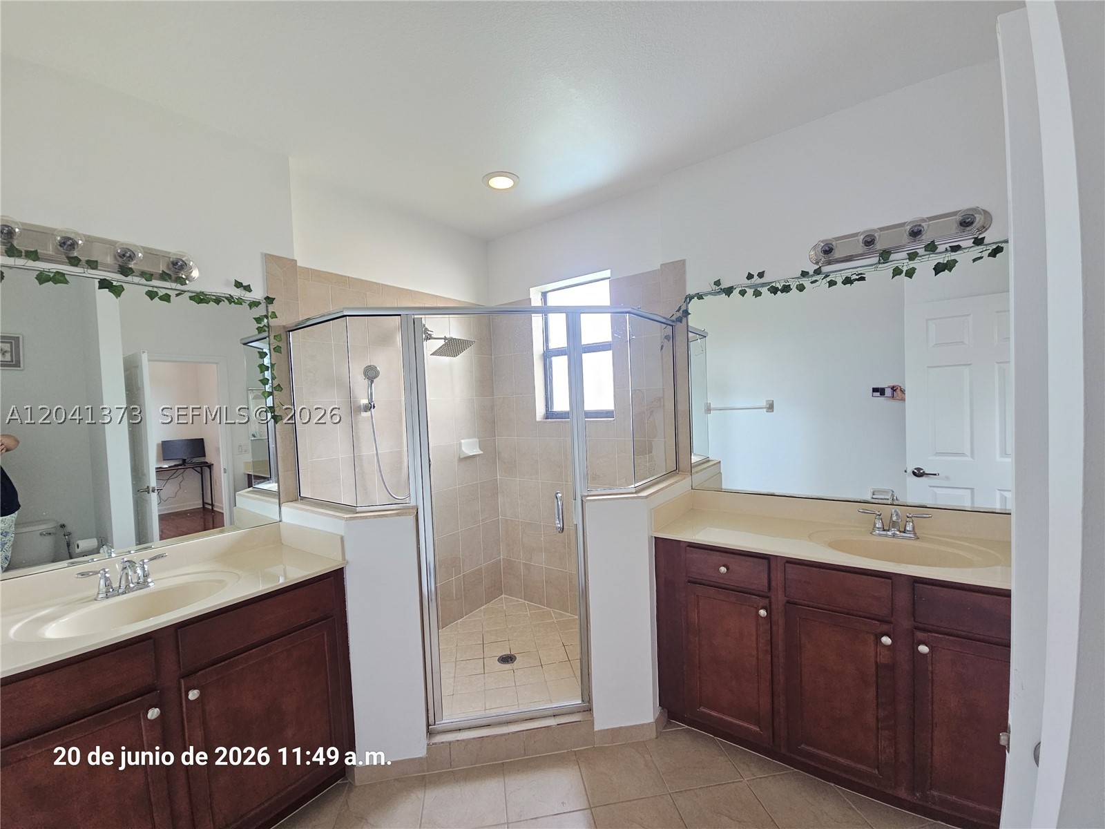 SILVER PALM EAST SEC THRE - Residential