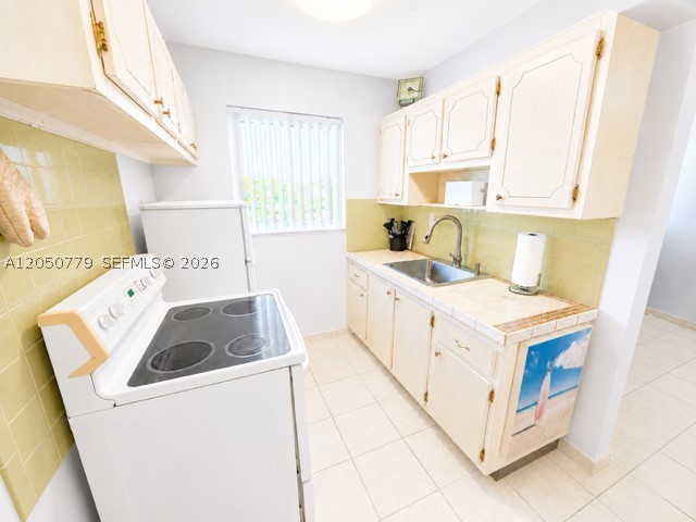 WARRENTON HOUSE CONDO - Residential
