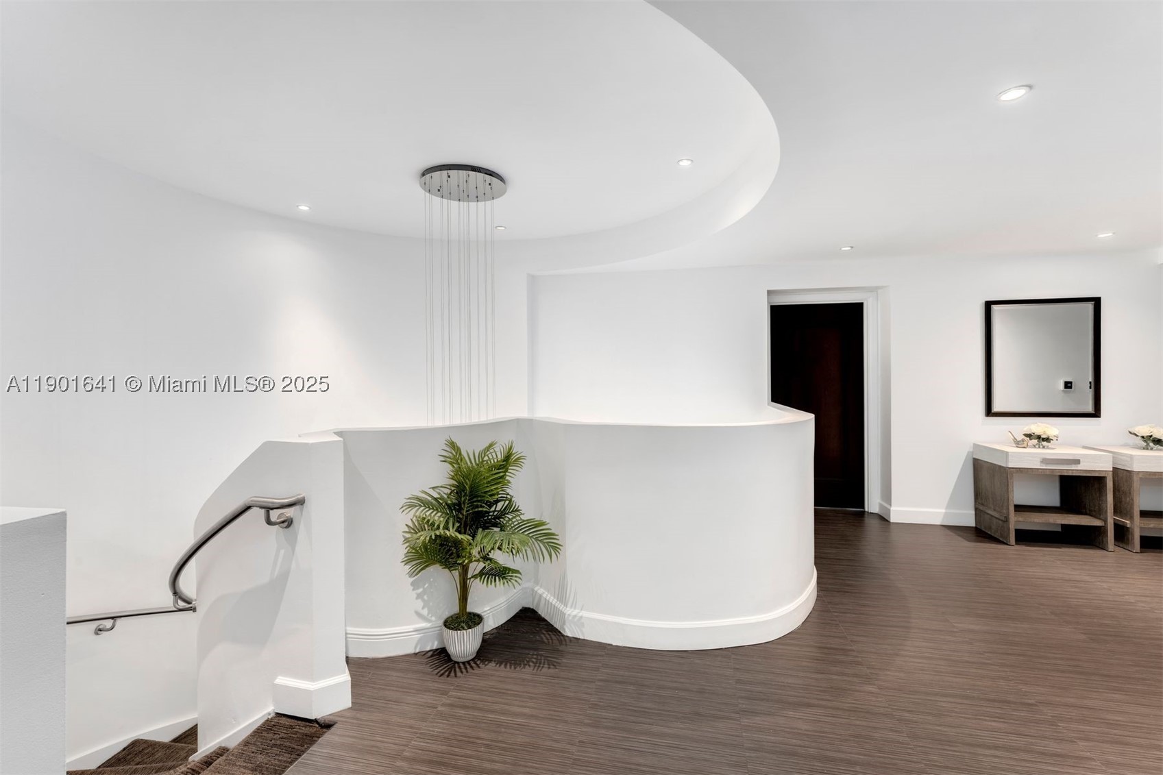 FONTAINEBLEAU III OCEAN C - Residential