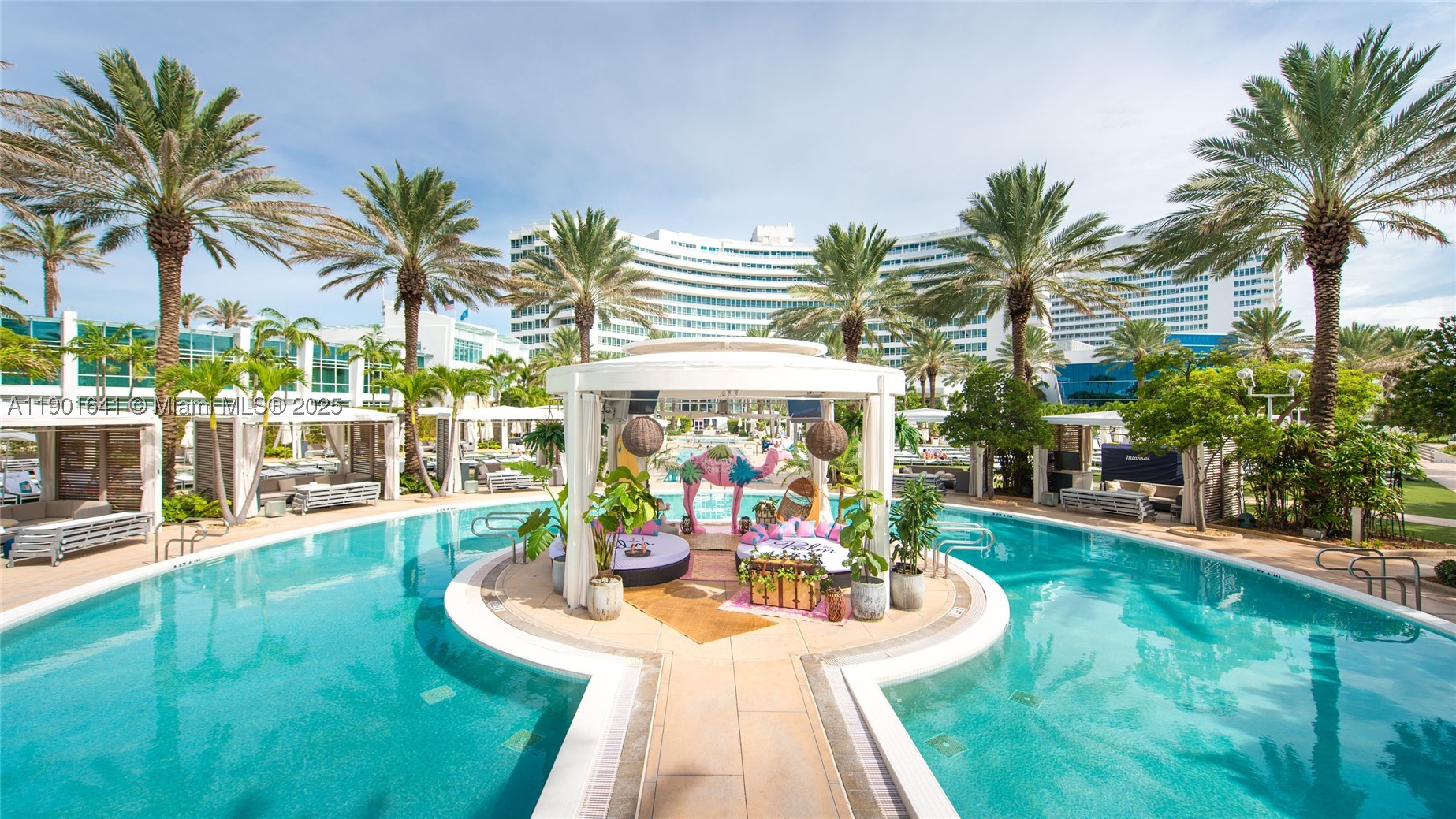 FONTAINEBLEAU III OCEAN C - Residential