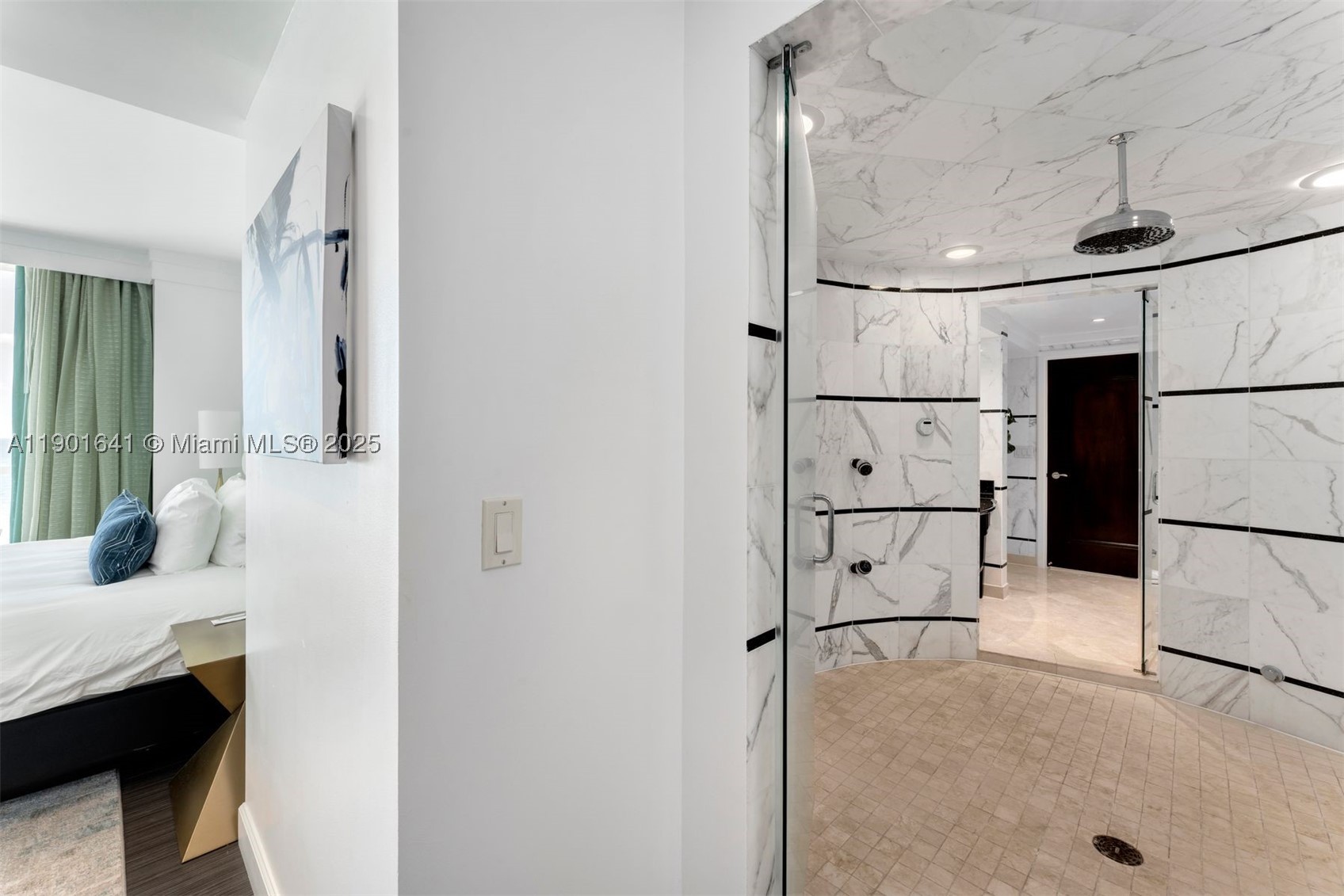 FONTAINEBLEAU III OCEAN C - Residential