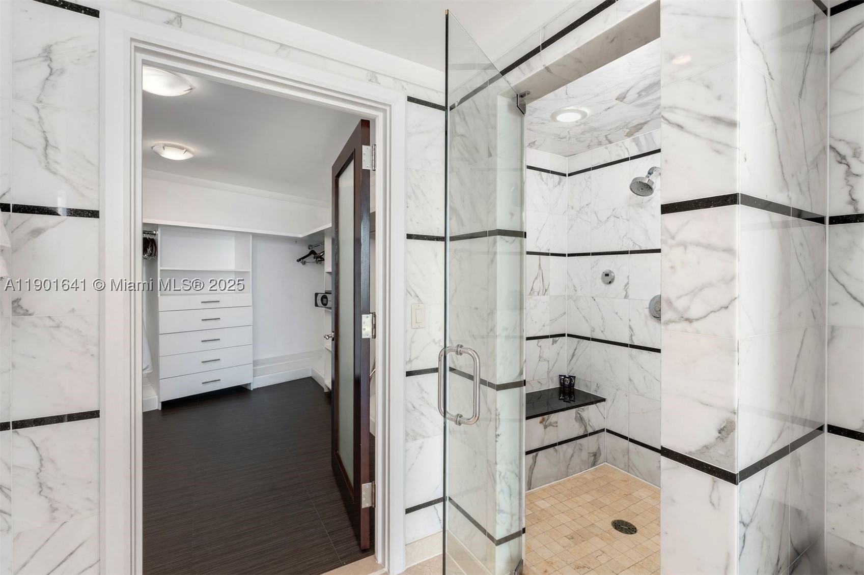 FONTAINEBLEAU III OCEAN C - Residential