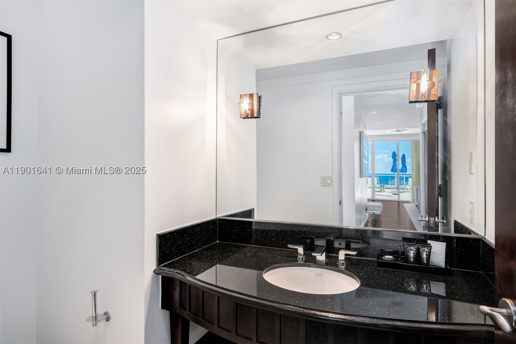 FONTAINEBLEAU III OCEAN C - Residential