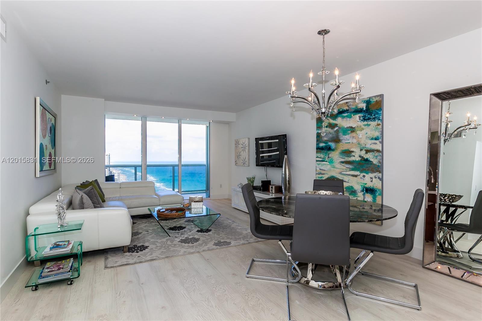 BEACH CLUB II - Residential