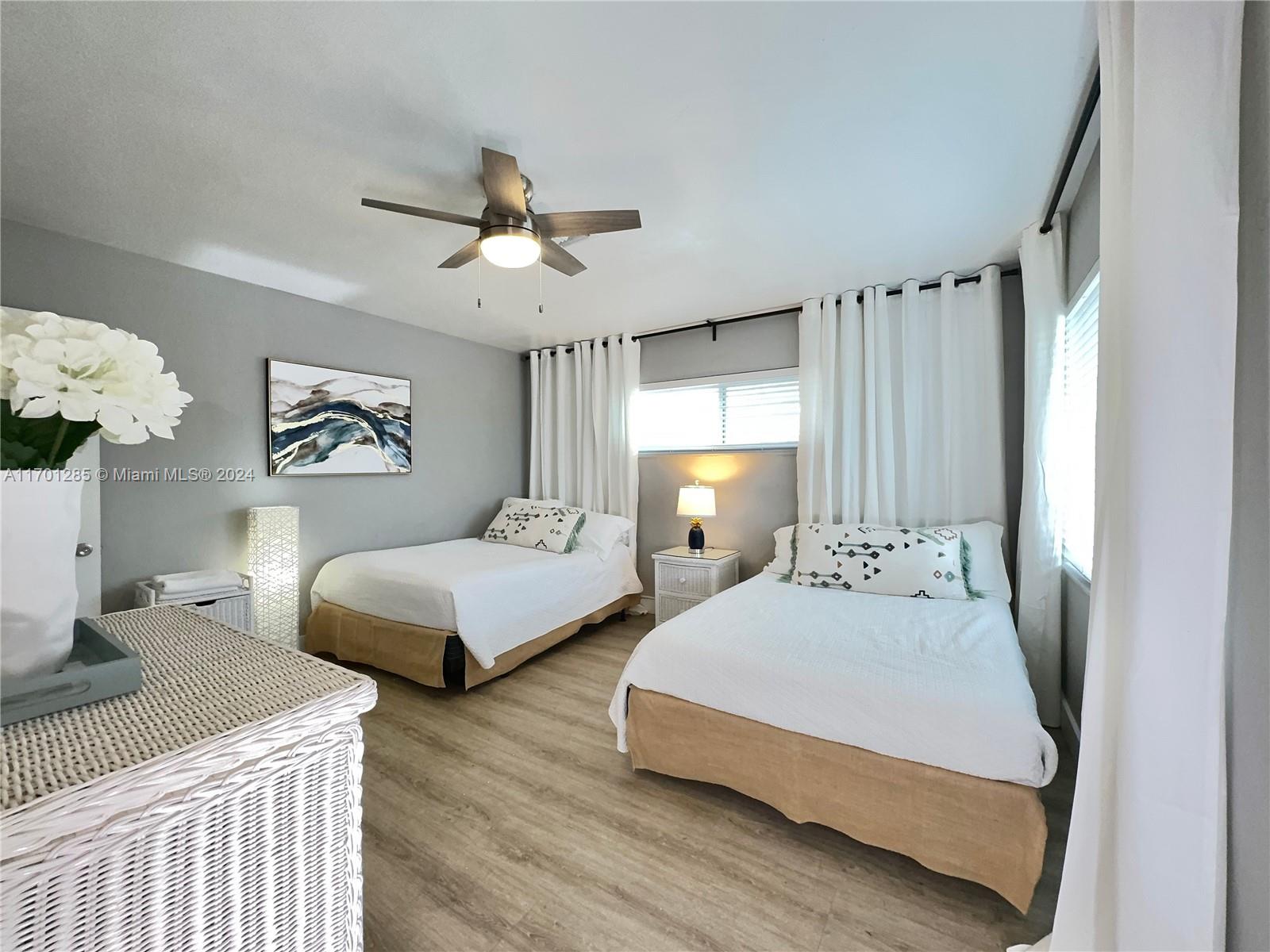 EDGEWATER ESTATES-AMEN PL - Residential Lease