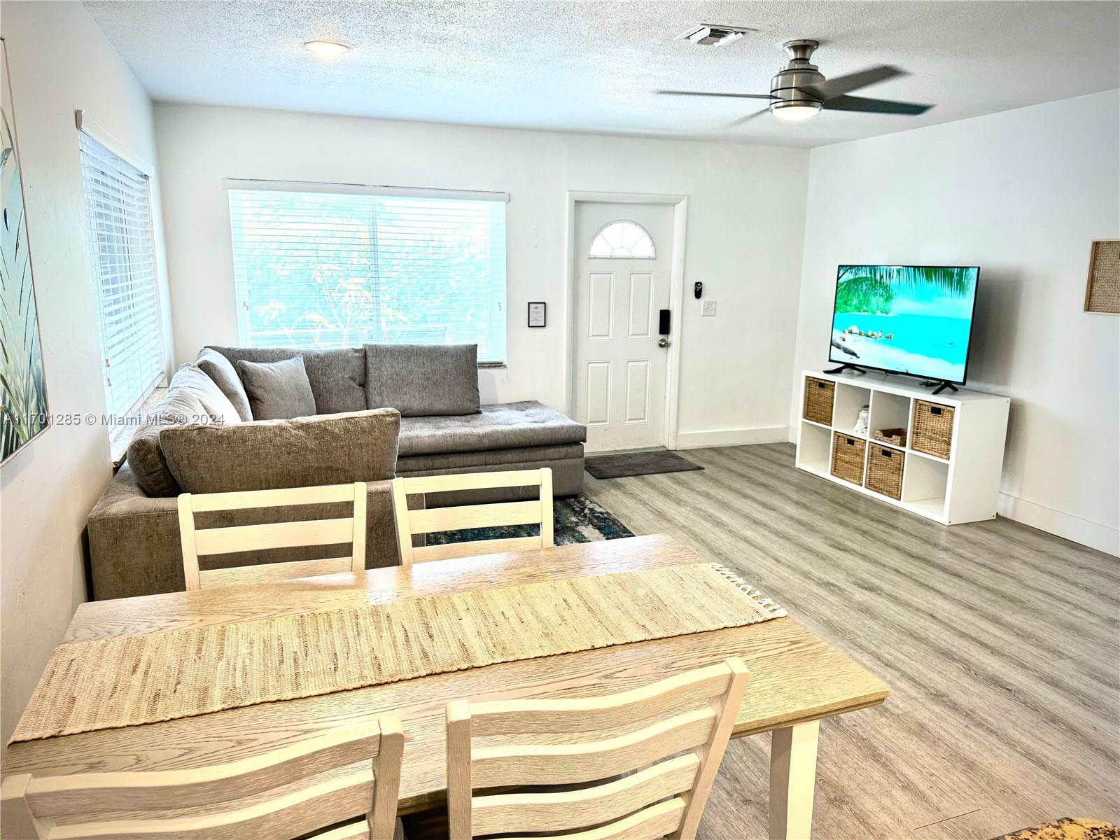 EDGEWATER ESTATES-AMEN PL - Residential Lease