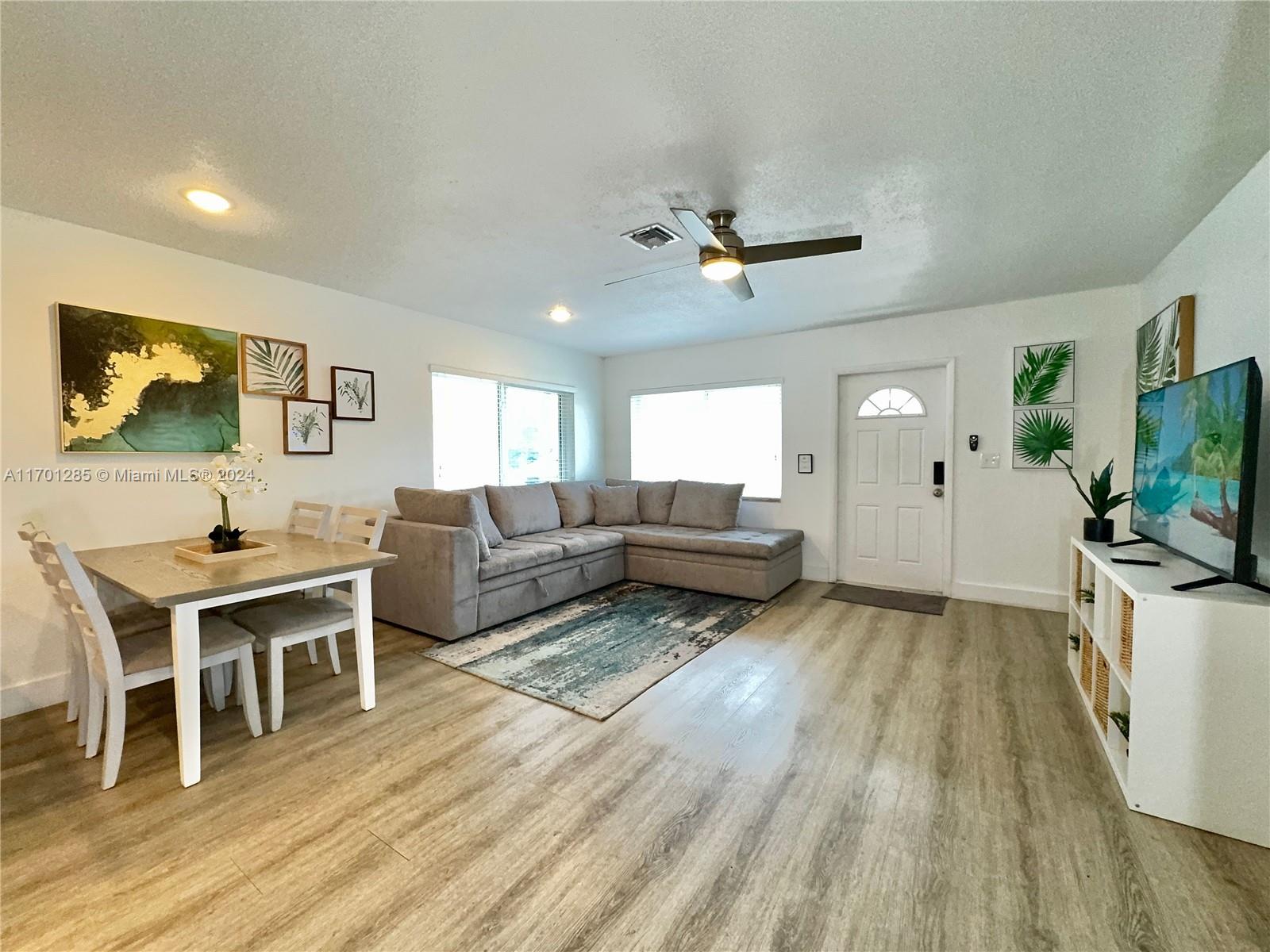 EDGEWATER ESTATES-AMEN PL - Residential Lease