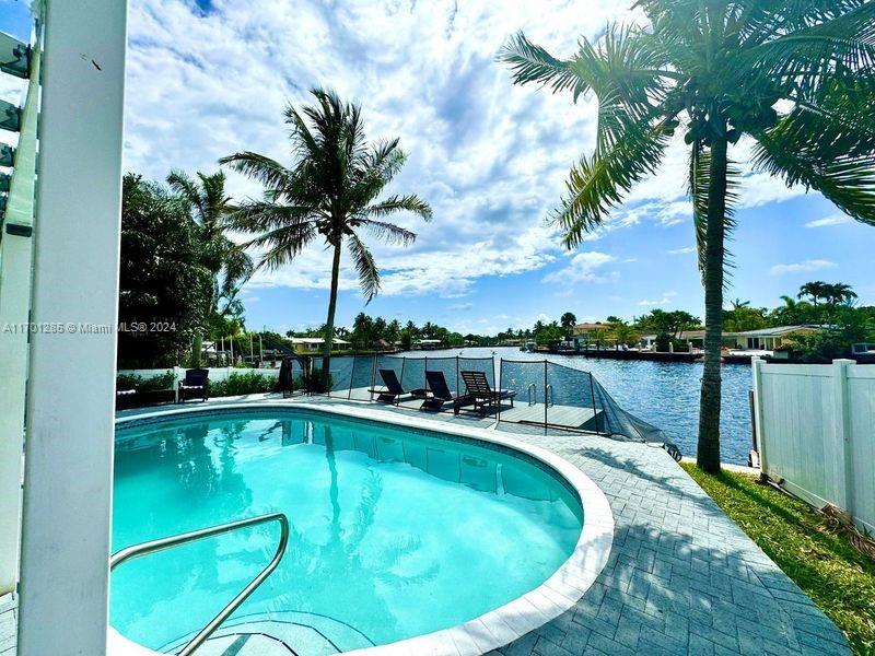EDGEWATER ESTATES-AMEN PL - Residential Lease