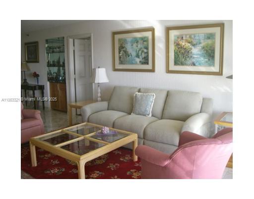 SUMMIT CONDO - Residential