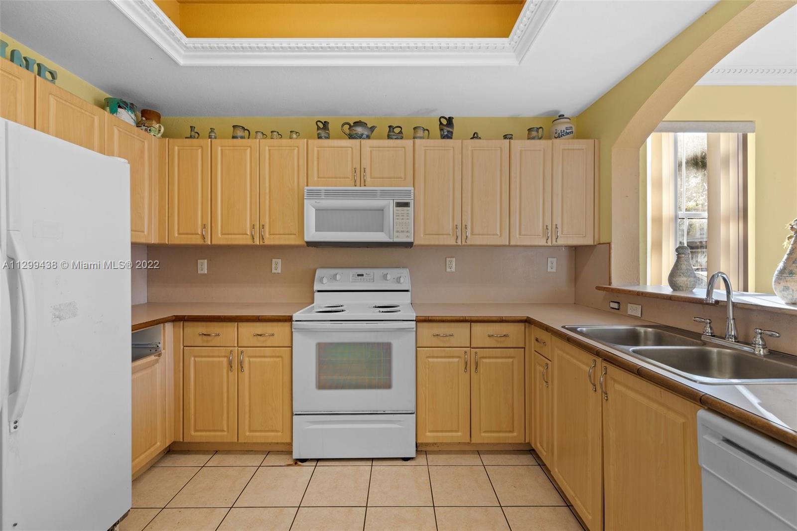 CENTURY PARK CONDO - Residential