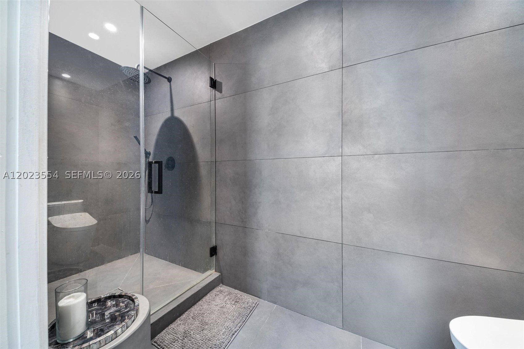 BAY HOUSE MIAMI CONDO - Residential