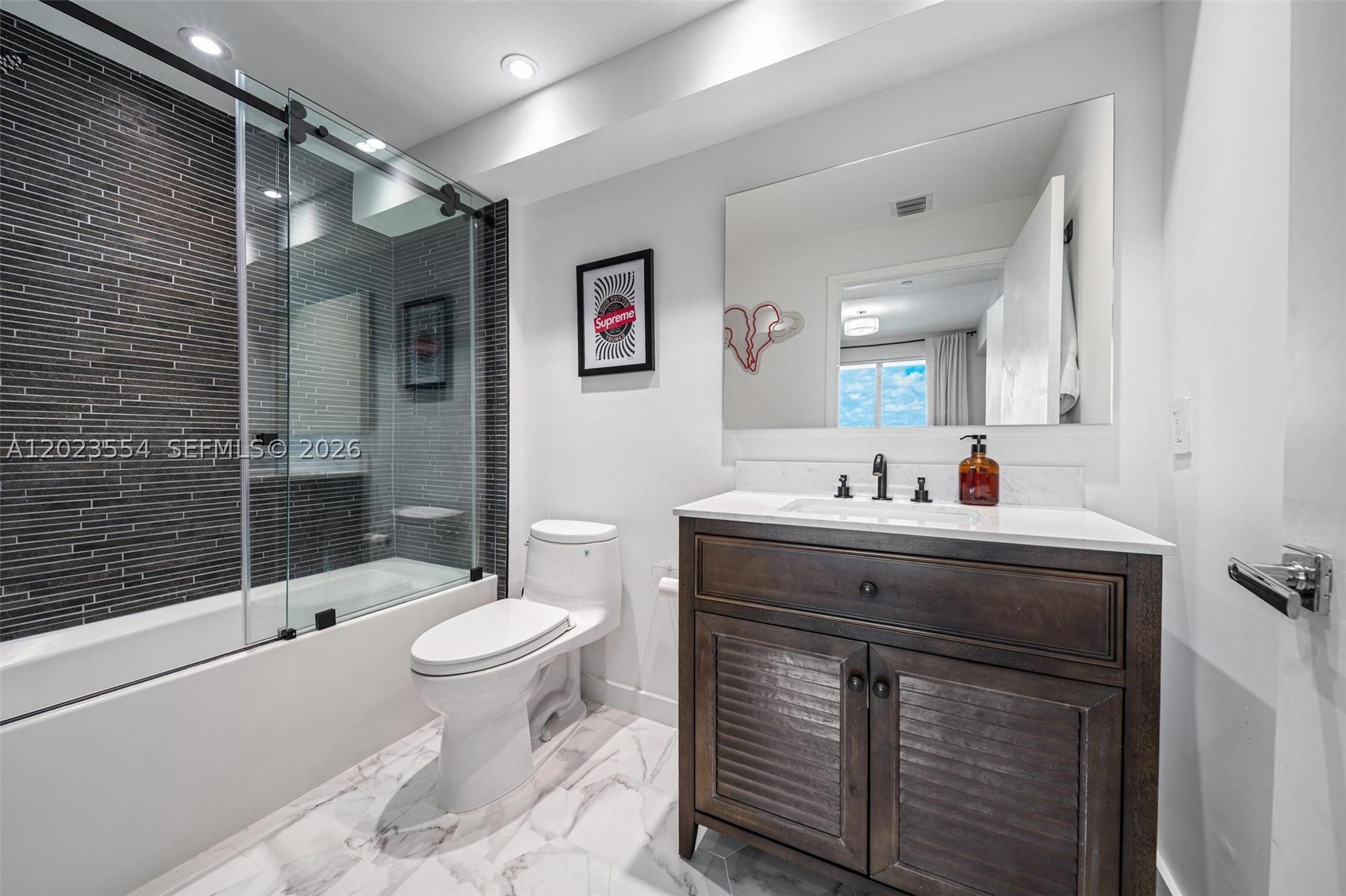 BAY HOUSE MIAMI CONDO - Residential