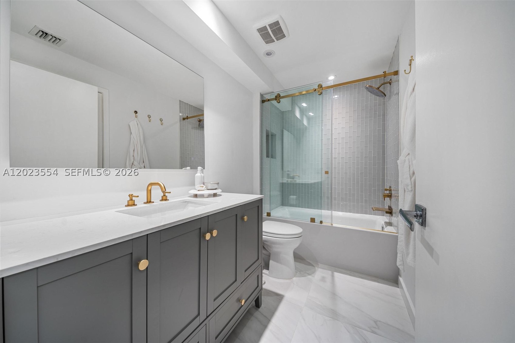 BAY HOUSE MIAMI CONDO - Residential