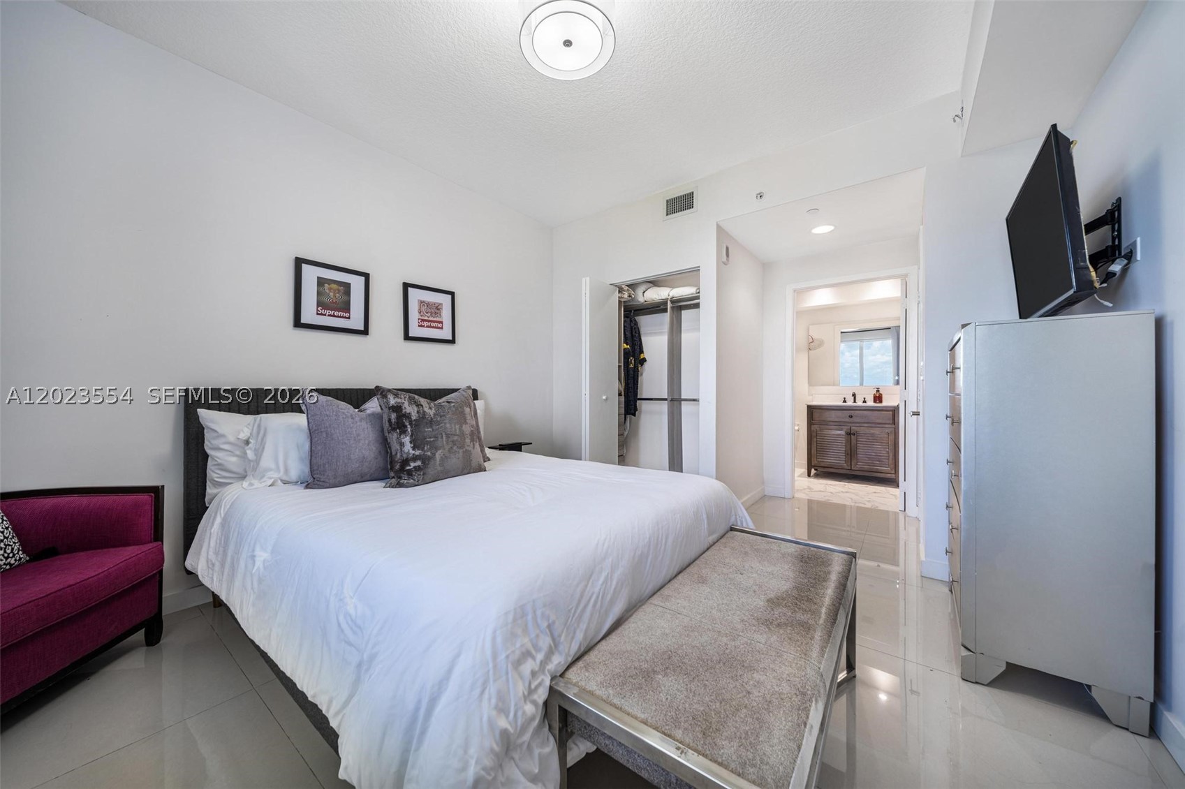BAY HOUSE MIAMI CONDO - Residential
