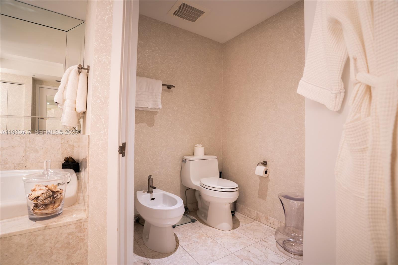 JADE AT BRICKELL BAY DRIVE - Residential