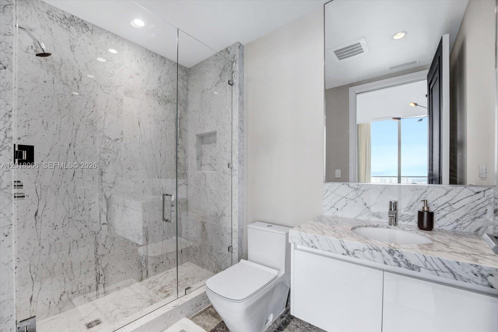 NORTH BISCAYNE BEACH AMEN - Residential