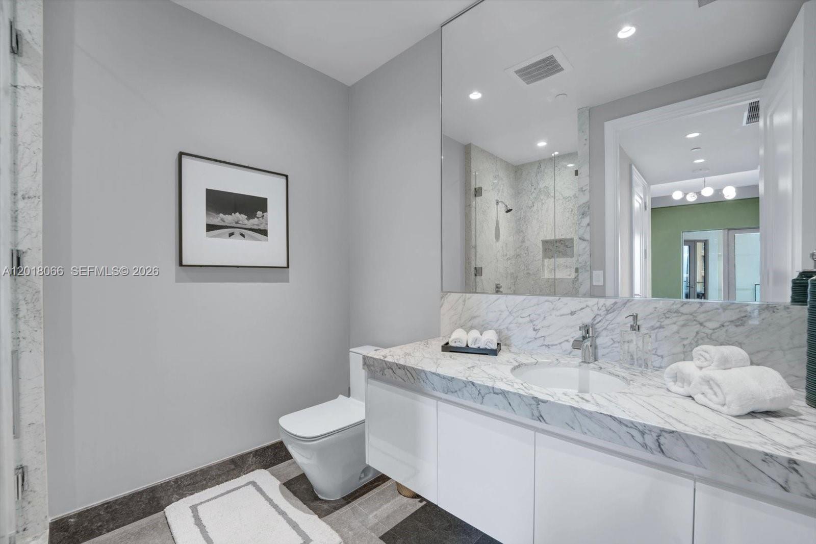 NORTH BISCAYNE BEACH AMEN - Residential