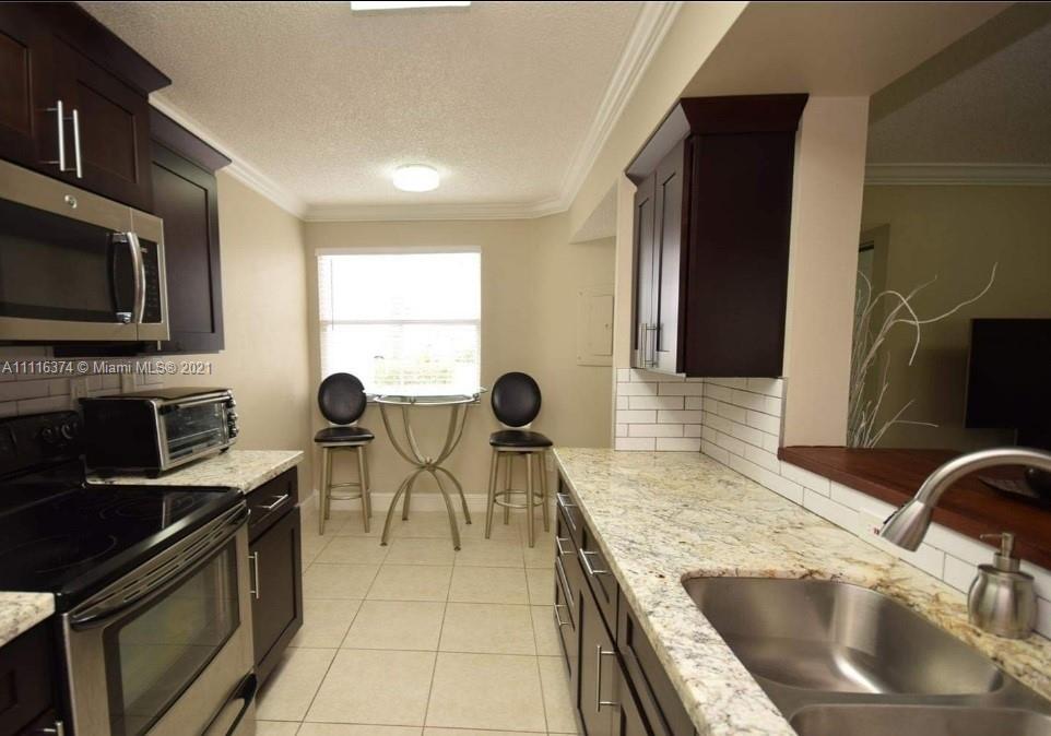 THE GREENS AT DORAL CONDO - Residential Lease