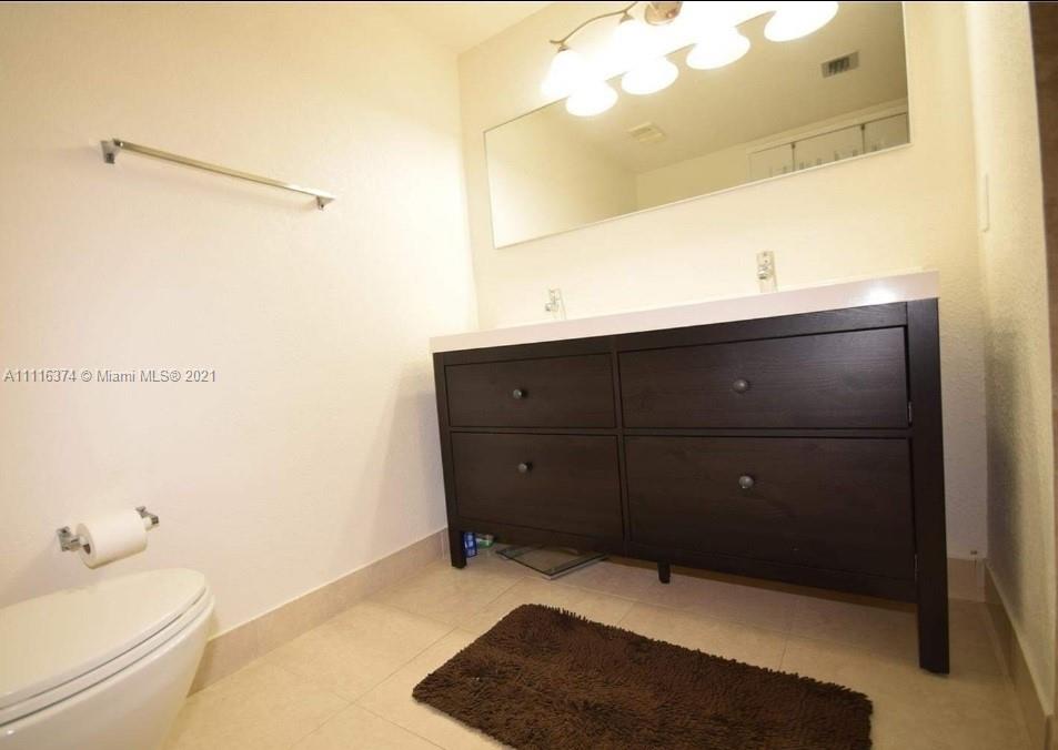 THE GREENS AT DORAL CONDO - Residential Lease