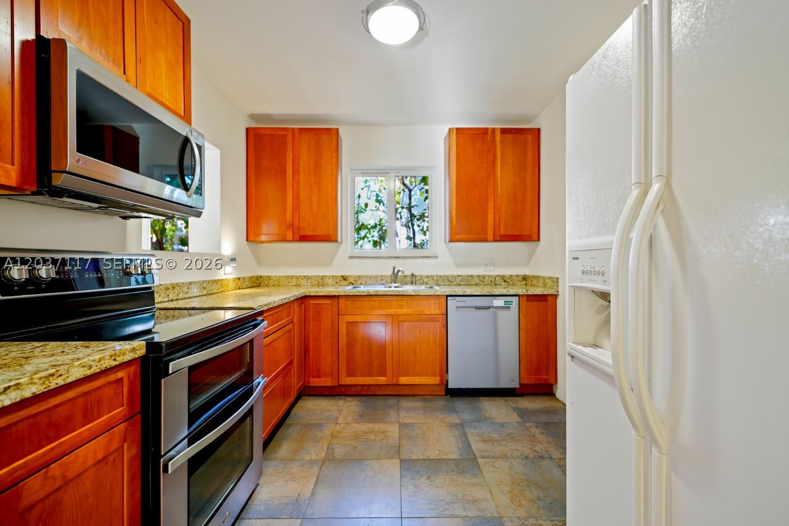BELLE MEADE OF MIAMI SEC - Residential Lease