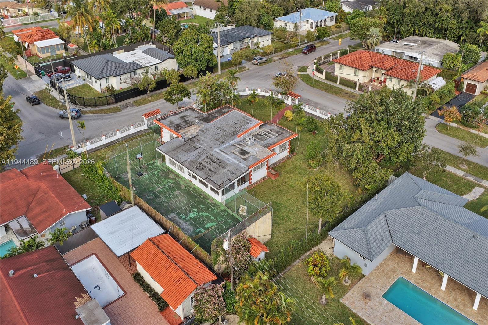 FLOYD GOVE ESTATE - Residential
