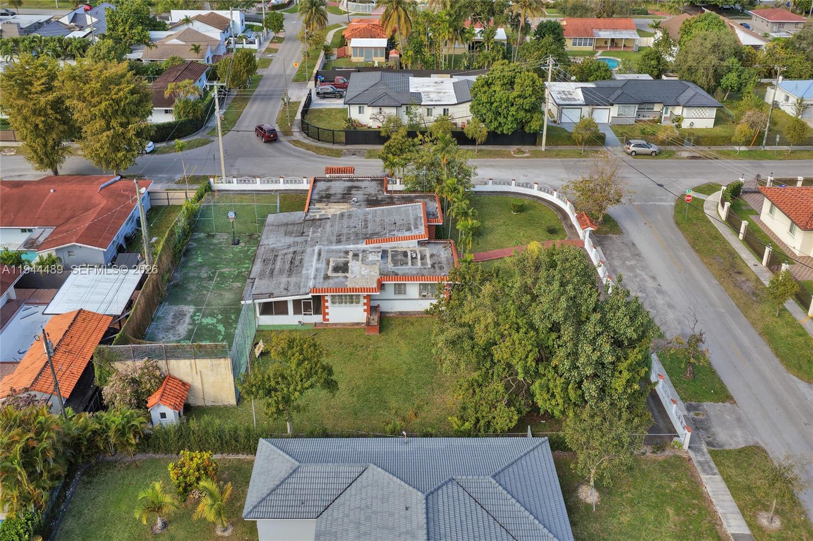 FLOYD GOVE ESTATE - Residential
