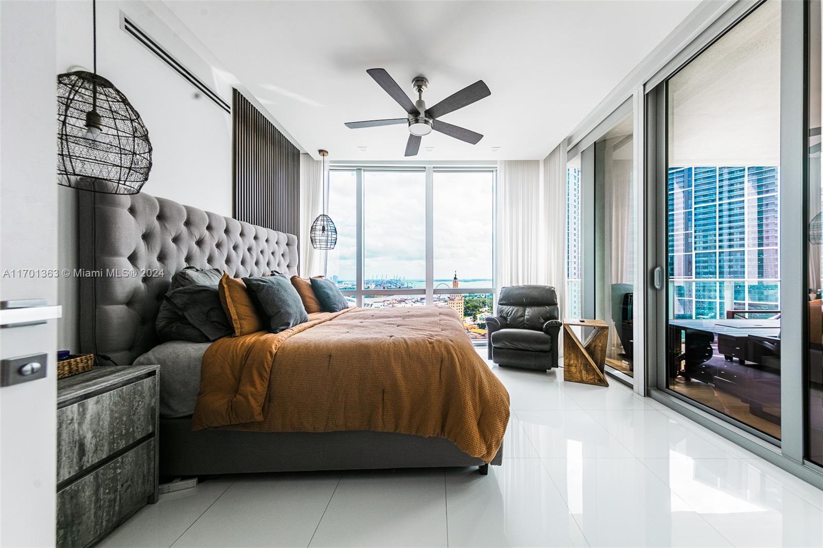 PARAMOUNT MIAMI WORLDCENT - Residential