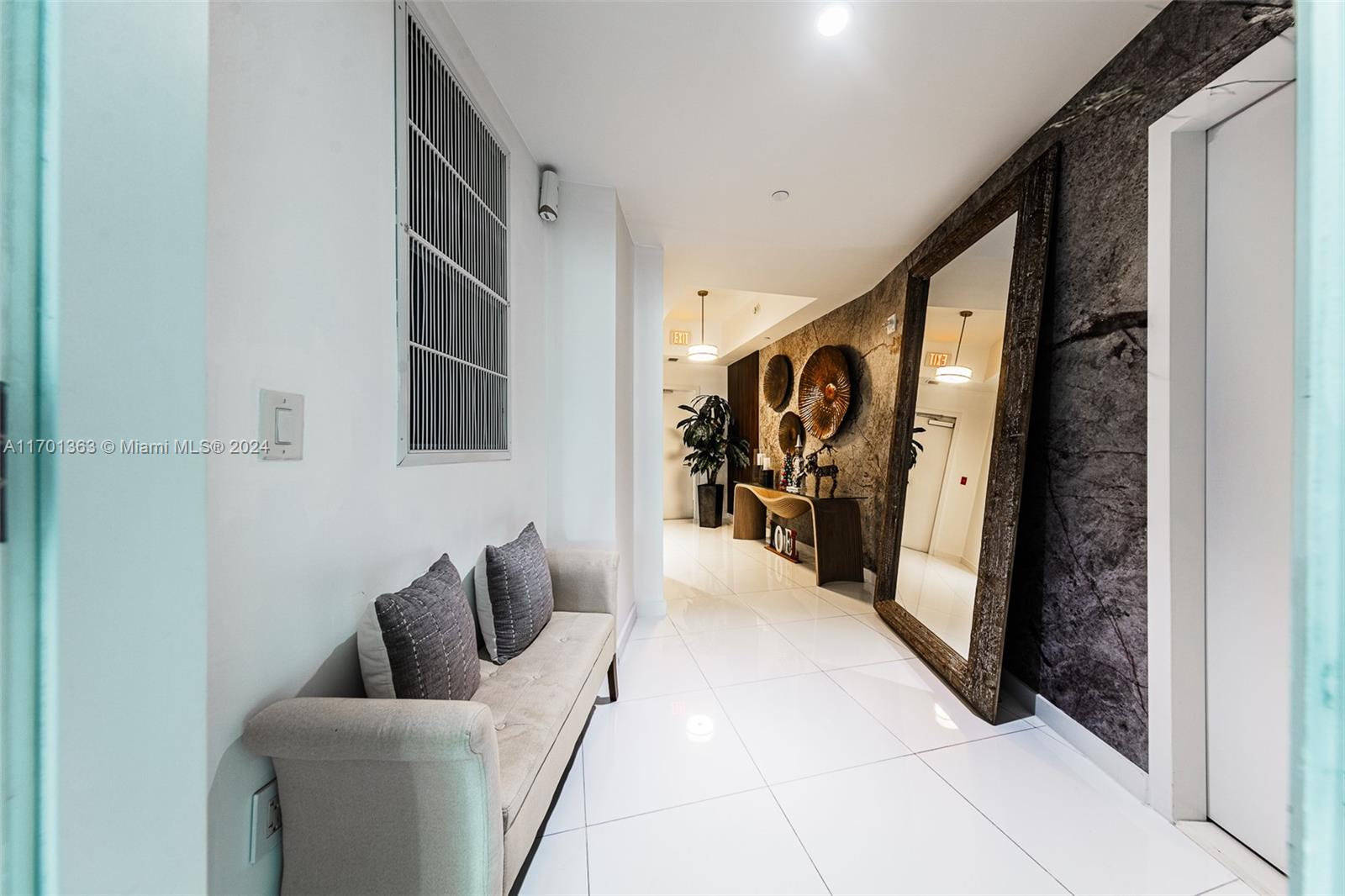 PARAMOUNT MIAMI WORLDCENT - Residential