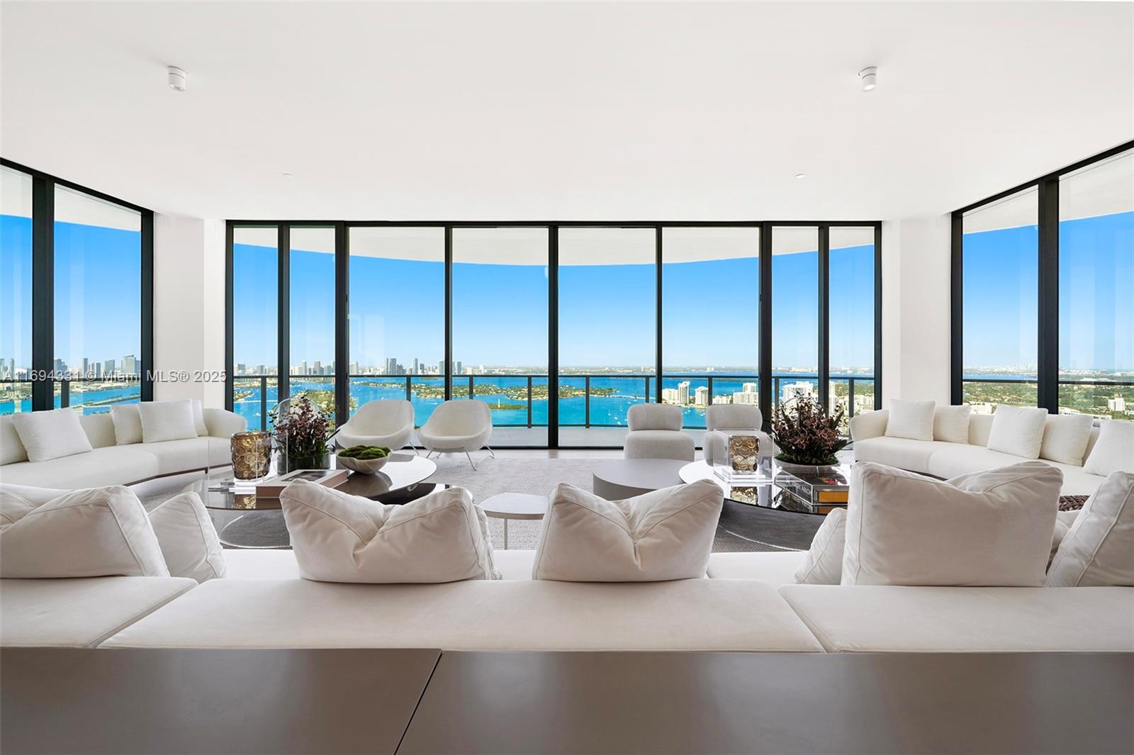 FIVE PARK - Residential