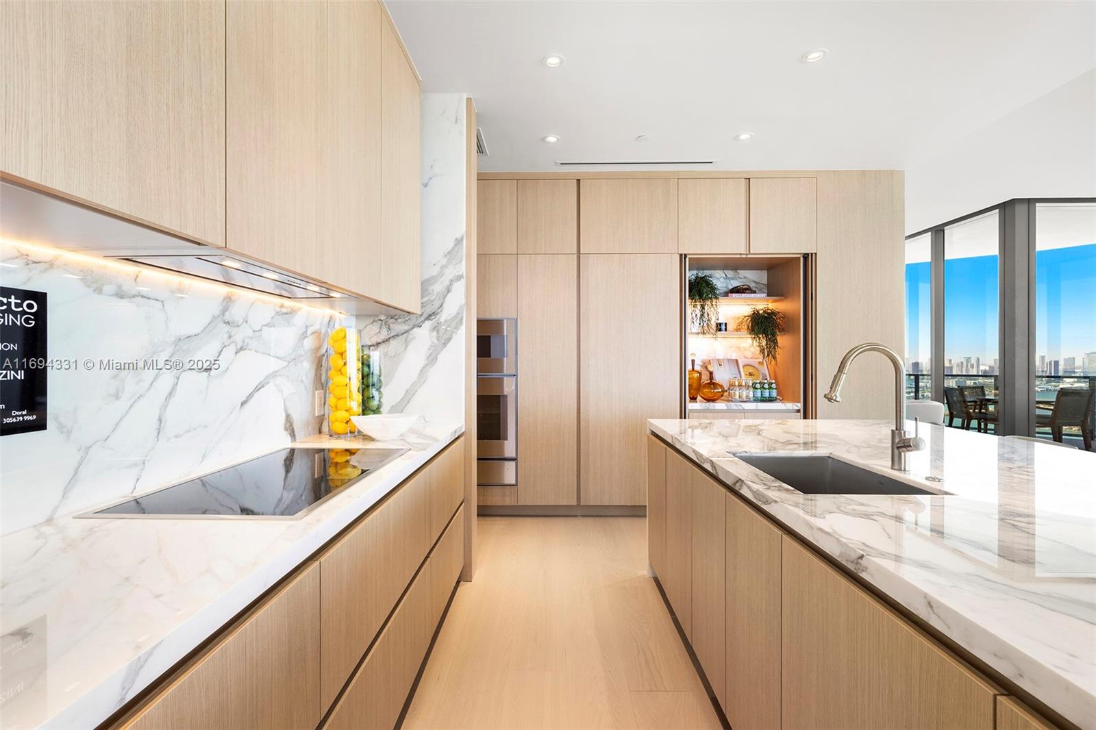 FIVE PARK - Residential