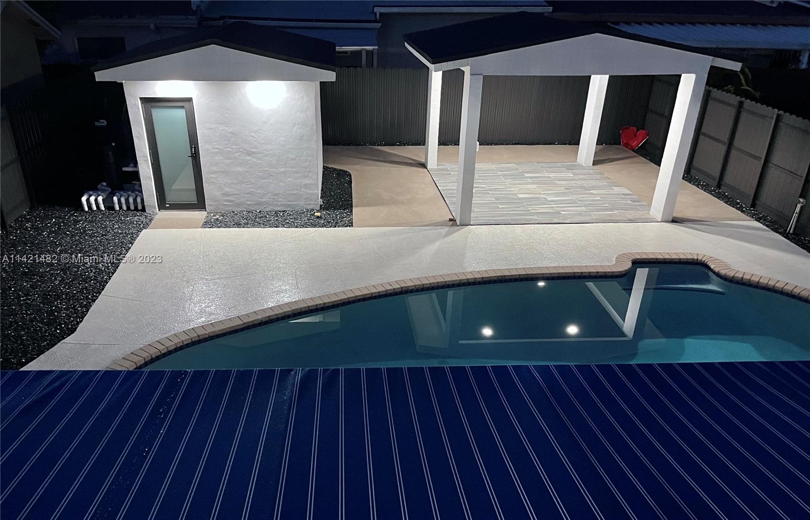 MENES SUB - Residential